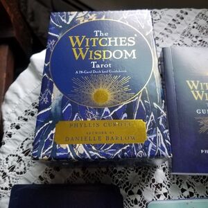 Witches' Wisdom Tarot Deck